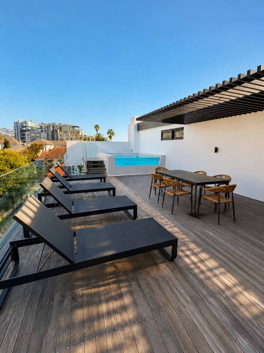 1 Bedroom Property for Sale in Sea Point Western Cape